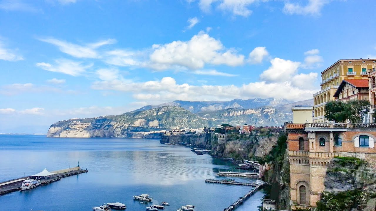 '돌아오라 소렌토로'의 이탈리아 소렌토('Torna A Surriento' Sorrento, Italy), 타소 광장, 젤라테리아 프리마베라(Gelateria Primavera)