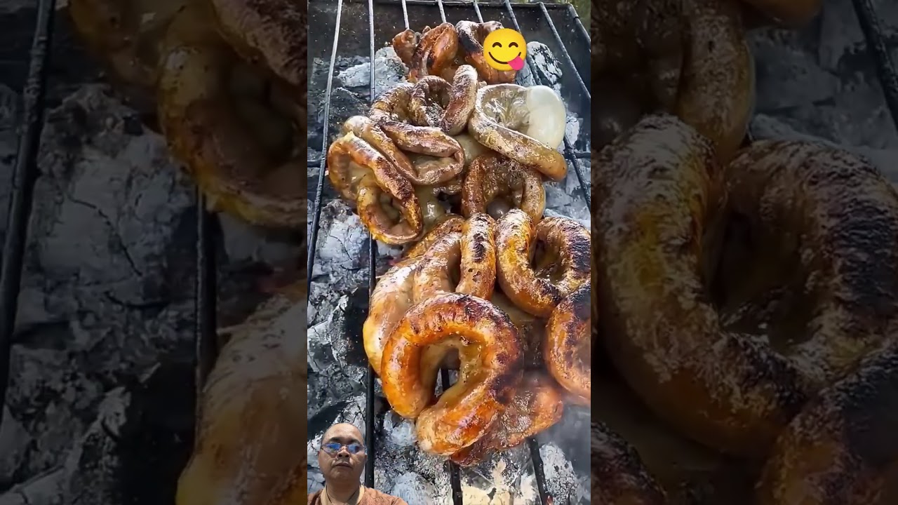 Yang unik Makanan bakar usus sapi #grill #visitkuliner #streetfood #viralvideo ￼