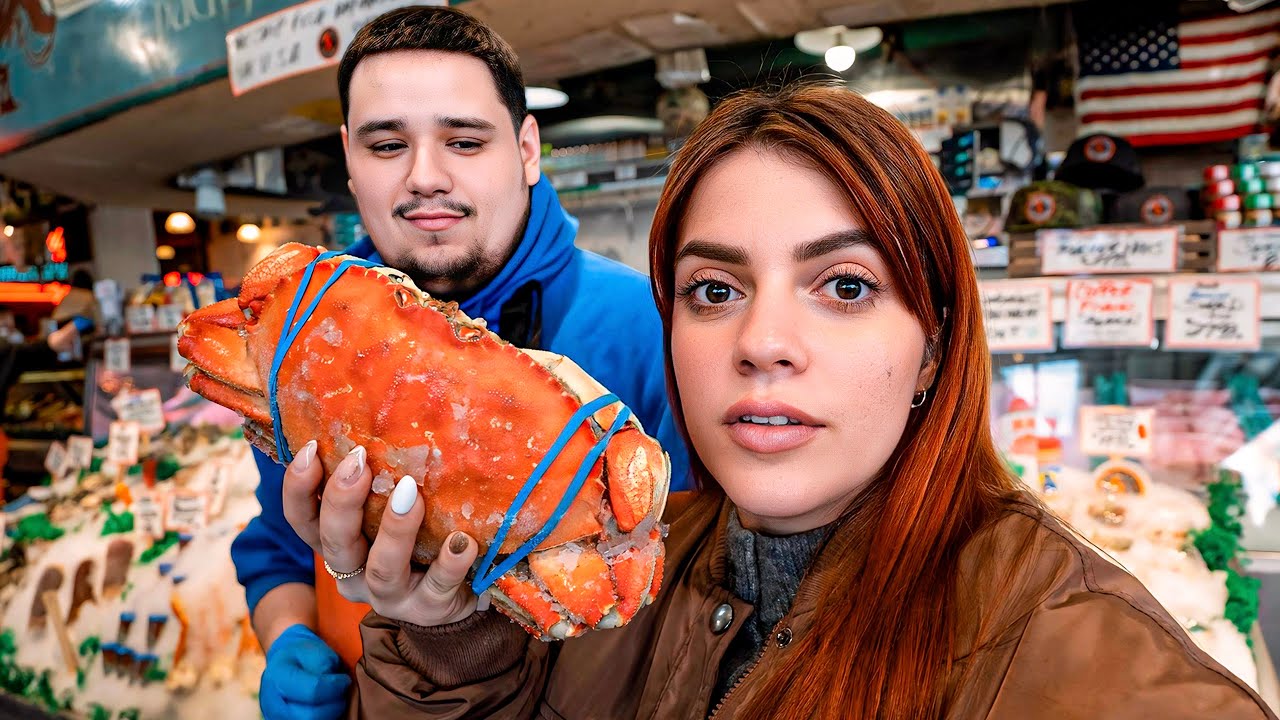Así es el mercado Pike Place en Seattle. Aquí lanzan los peces al aire 😲🐠