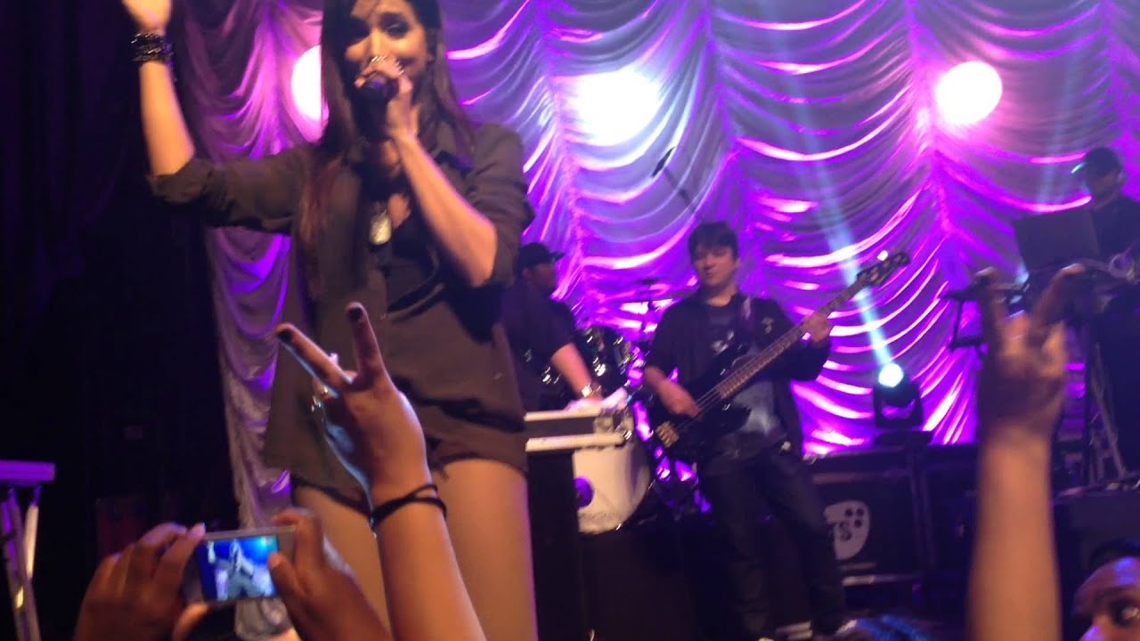 Anitta Pretin ( Dançando com o Gringo ) - Villa Mix Brasilia