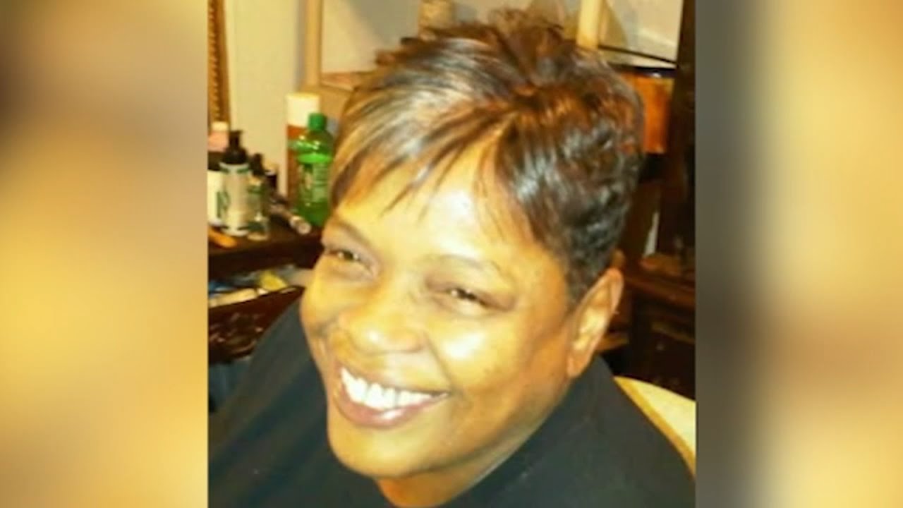 Family claims 67-year-old woman dies following fall on icy walkway at Frankford apartments
