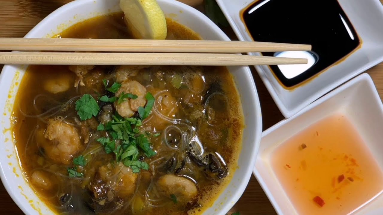 Soupe chinoise aux crevettes facile et rapide وصفة الشوربة الصينية بالقمرون سهلة و لذيذة
