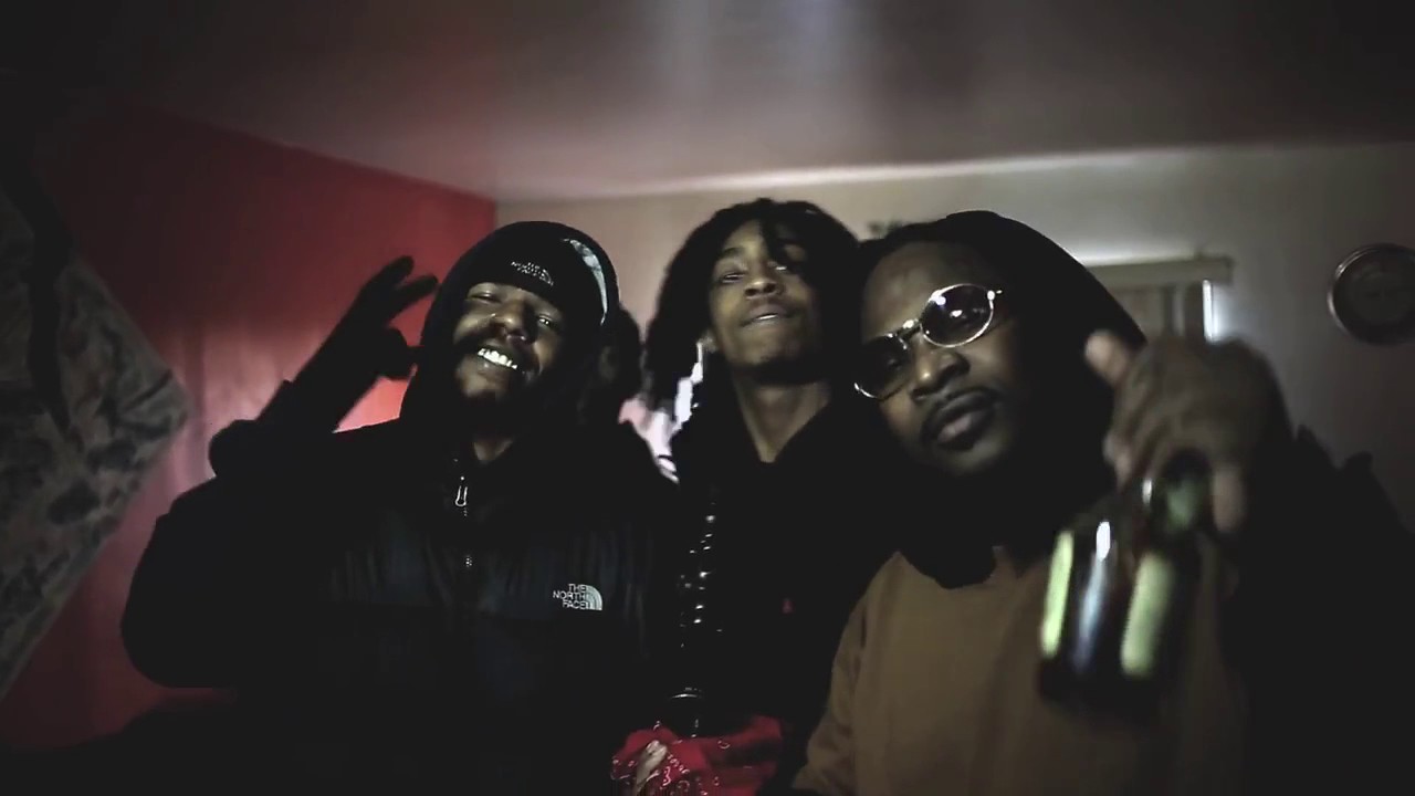 Koste Santana Feat. Aktav x Swipegang Dre x Swipegang Mal - Hit the road (Official Music Video)