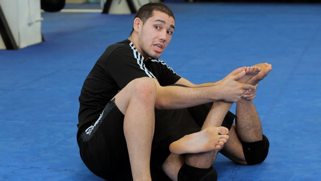 How to Do a Banana Split | MMA Submissions