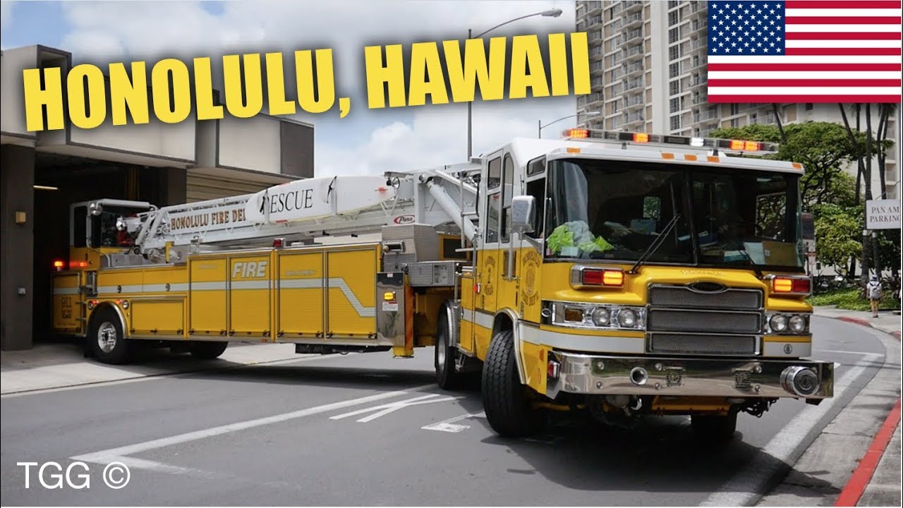 *AIRHORN* [Honolulu Fire Dept.] Tiller Ladder 2 Responding With Lights & Siren