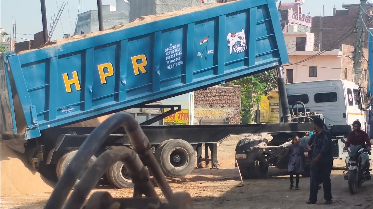 गलत trike se gadi lgai h 