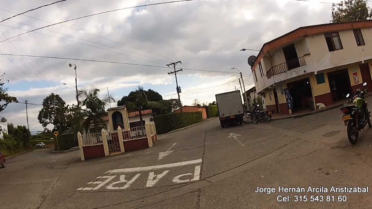Entrando al Corregimiento el Caimo Quindio