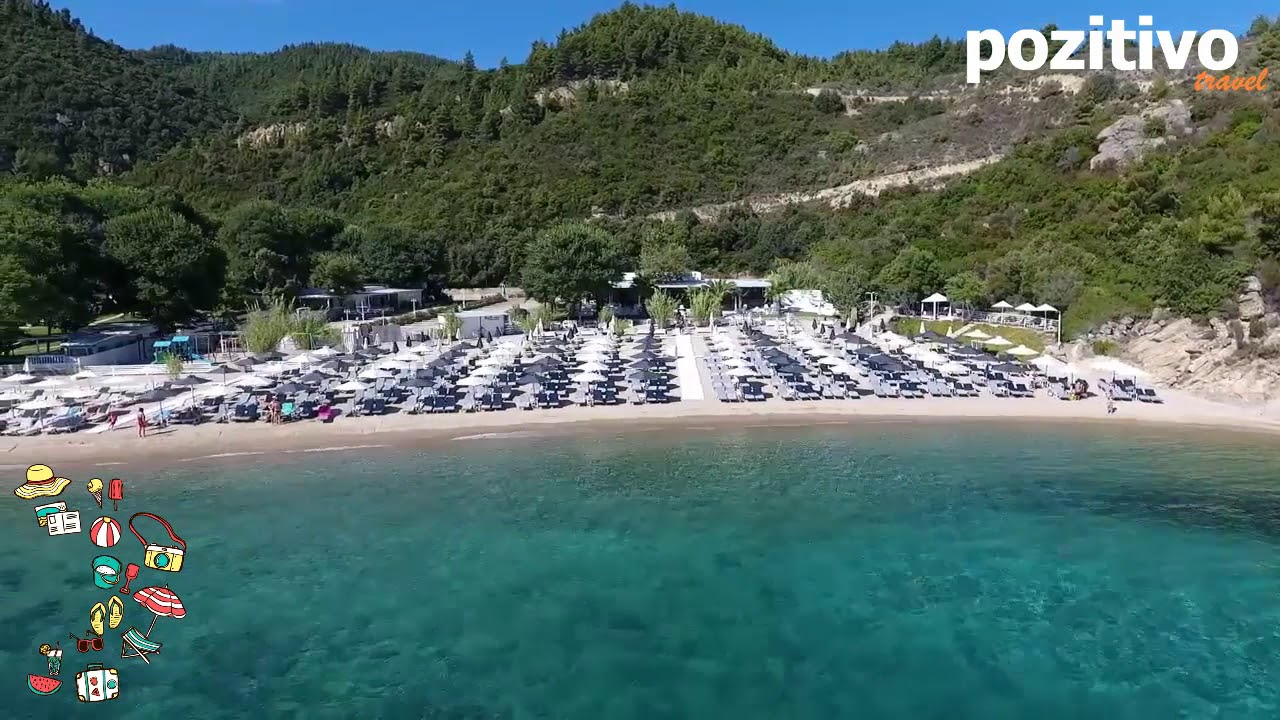 Manassu beach bar (Akti Oneirou)