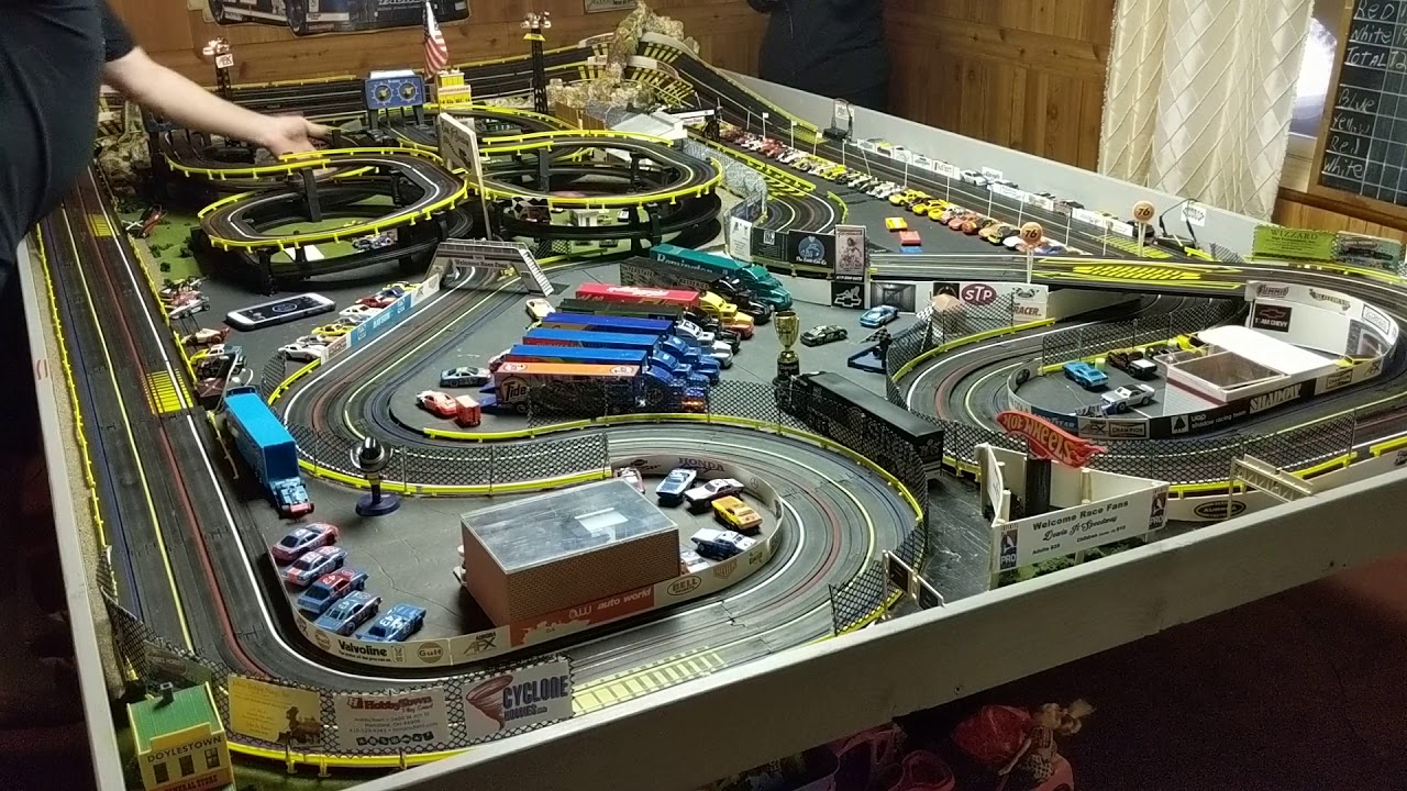 H.O  slot car Tyco AFX formula 1 race Dewin it Speedway Bellville Ohio