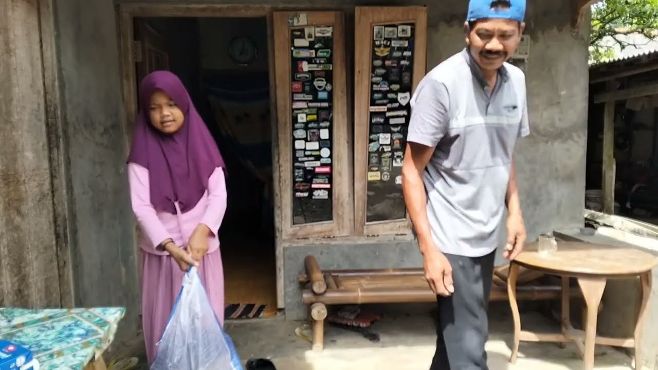 Ngasih ayam ke tempatnya pakdhe @KuatBae buat malam taun baru