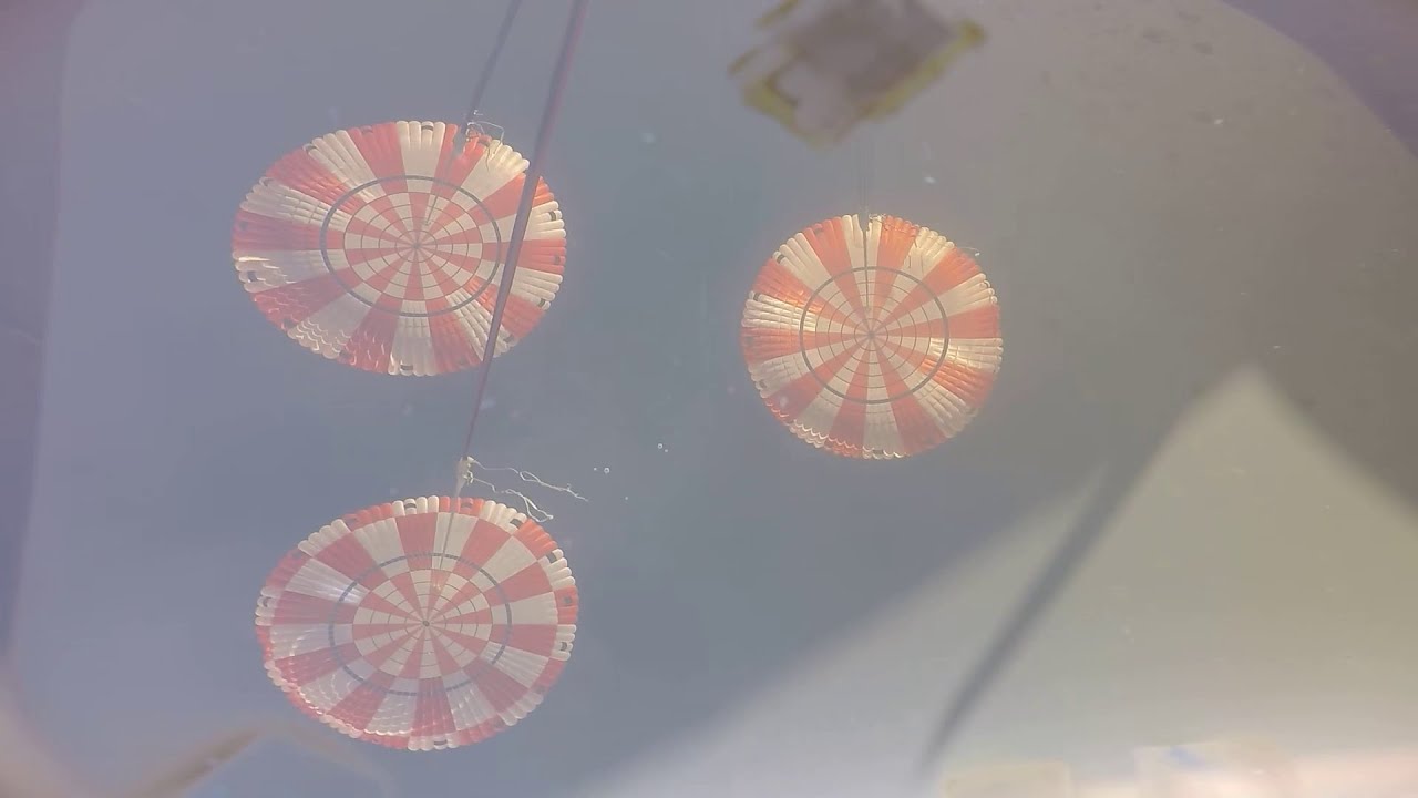 Spektakulär: Wiedereintritt des Orion-Raumschiffs in die Erdatmosphäre