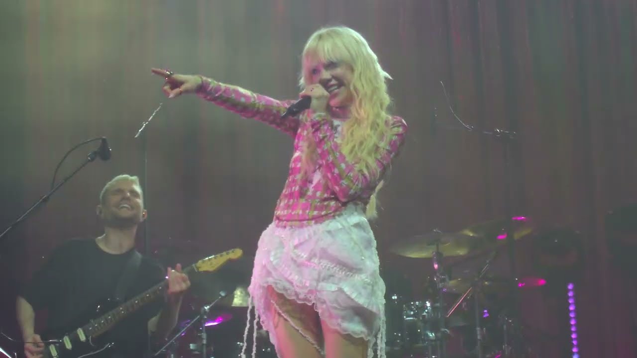Carly Rae Jepsen - I Really Like You at Alexandra Palace on 15th February 2023