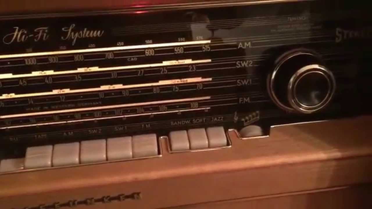 Telefunken stereo console plays Julie London on 78rpm