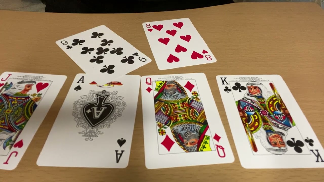 Крестовый король и соперница. Что между ними?