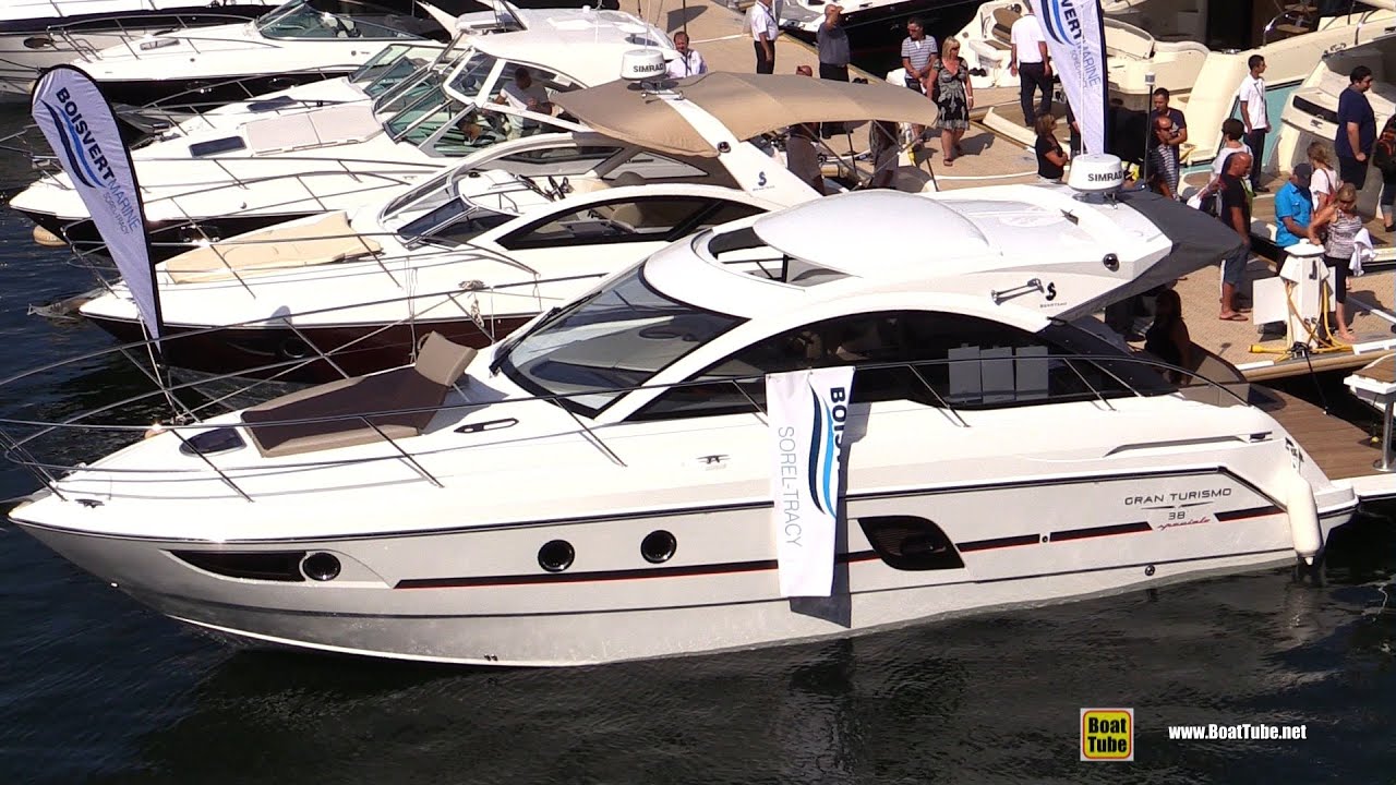 2016 Beneteau Gran Turismo 38 Speciale Motor Yacht - Walkaround - 2015 Montreal In Water Boat Show