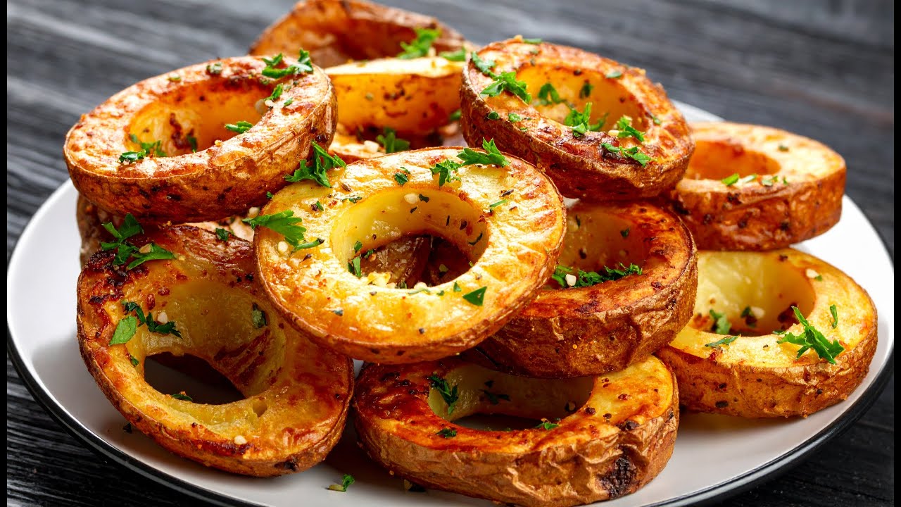 Хрустящая картошка, лучше, чем картофель фри! Запеченный картофель к Новому году всего за 10 минут!