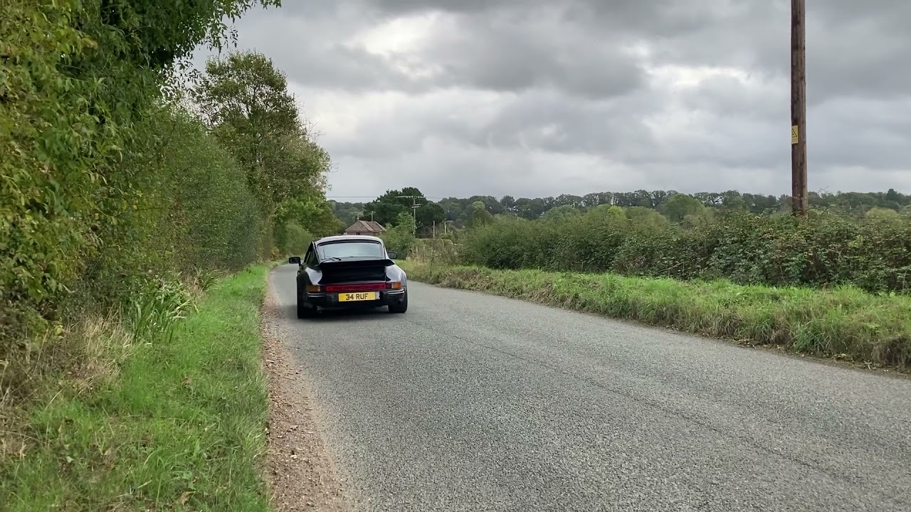 RUF 911 1982 - World's fastest production car ROAD & TRACK Phil Hill & Paul Frere road test 189mph
