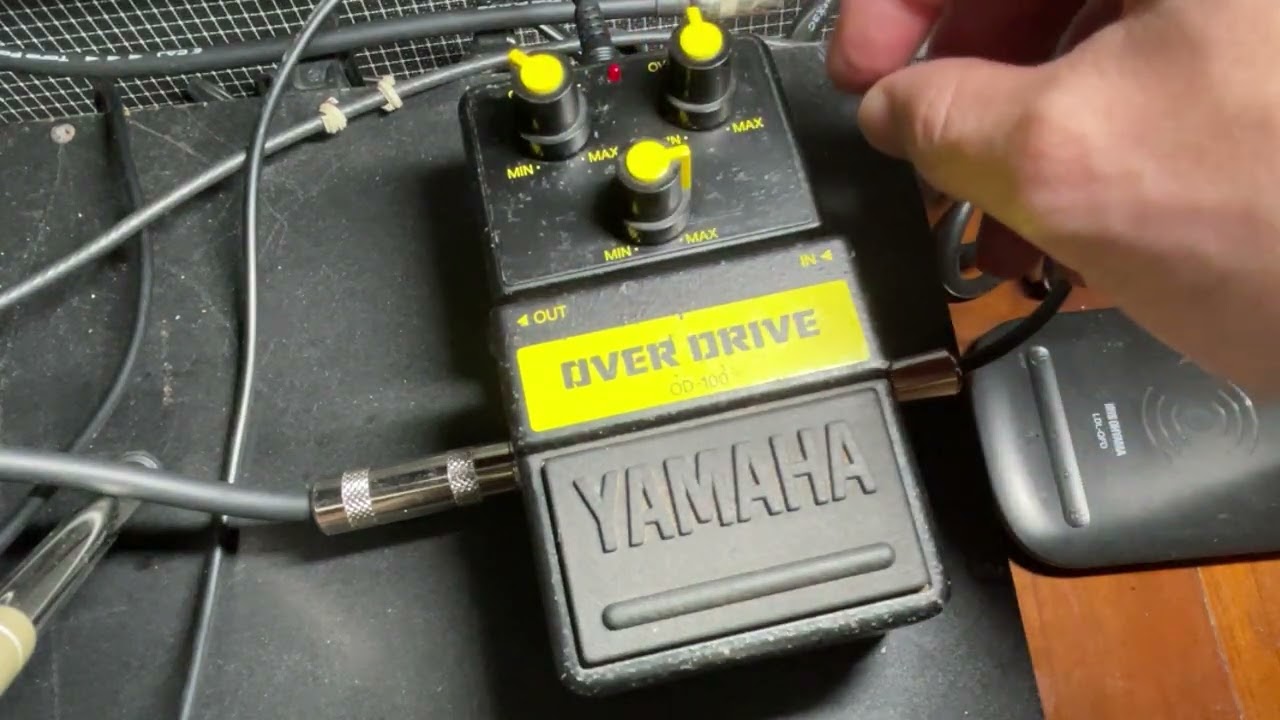 🎸★ YAMAHA OD-100 OVERDRIVE