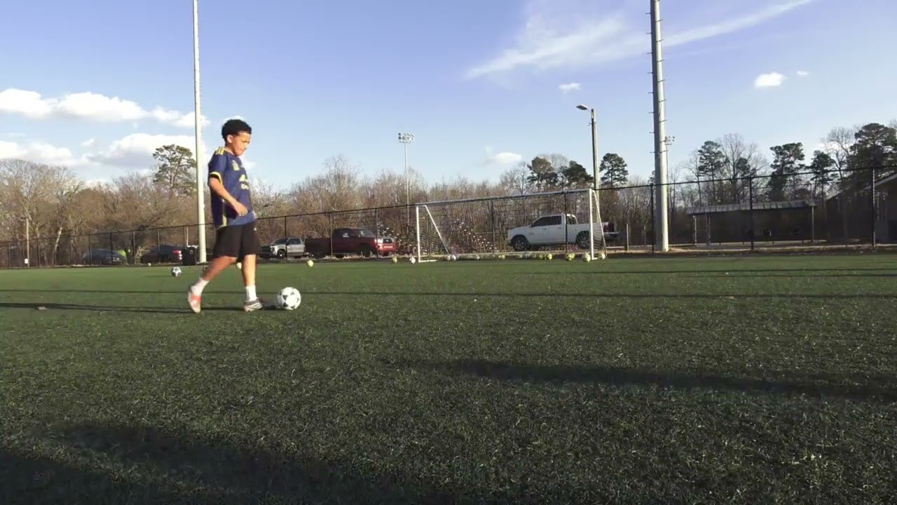 Nathaniel Torres soccer ⚽️ juggling 