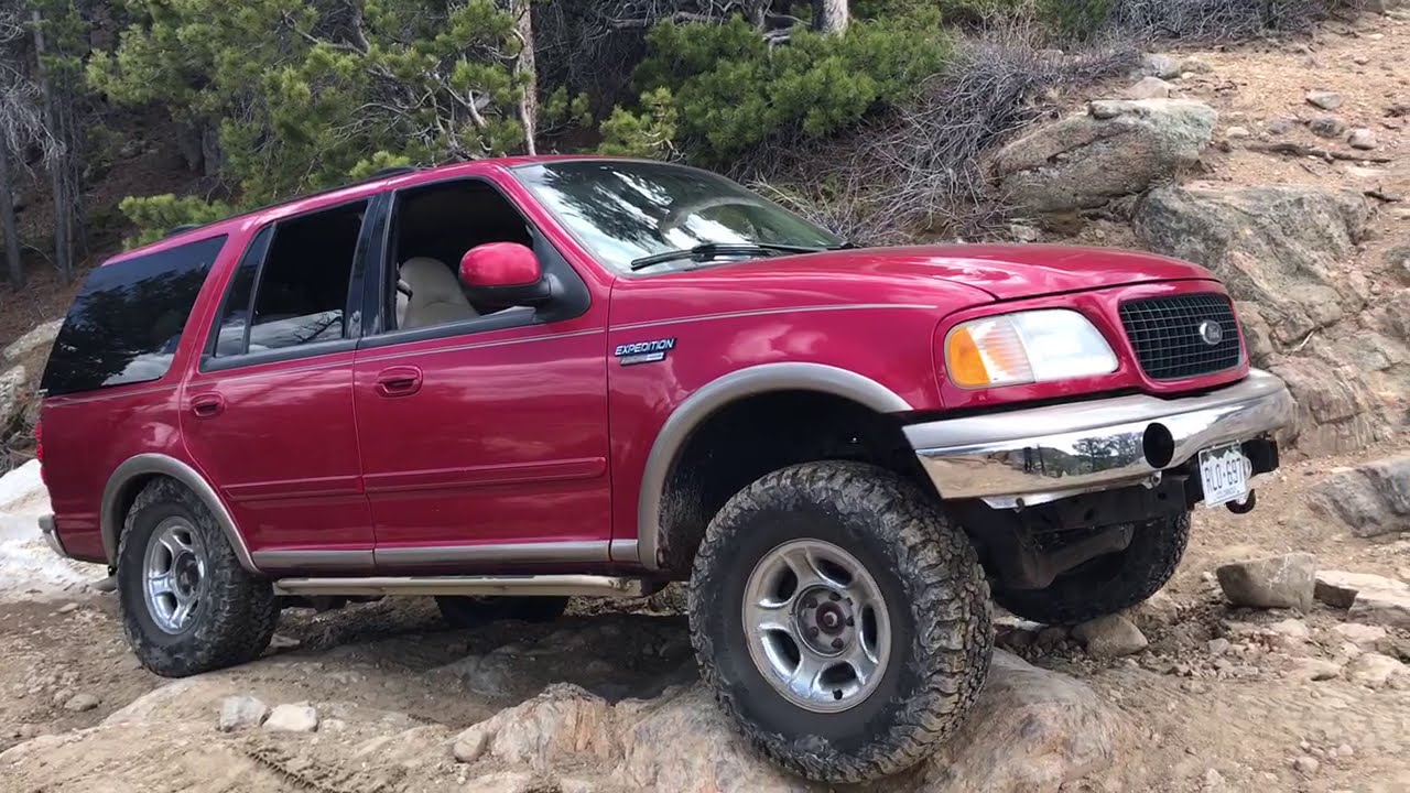 Ford Expedition off-road on Spring Creek Trail Colorado