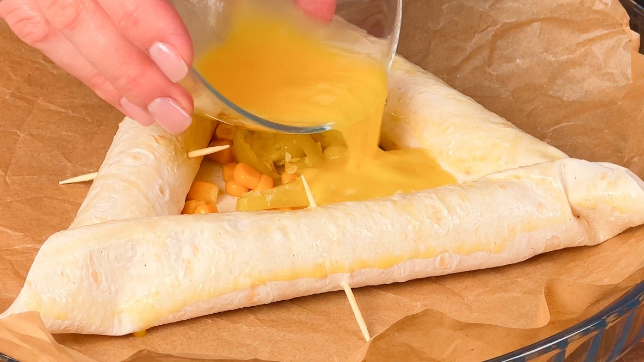Schneller als Pizza! Dieses gefüllte Tortilla Dreieck ist mega lecker