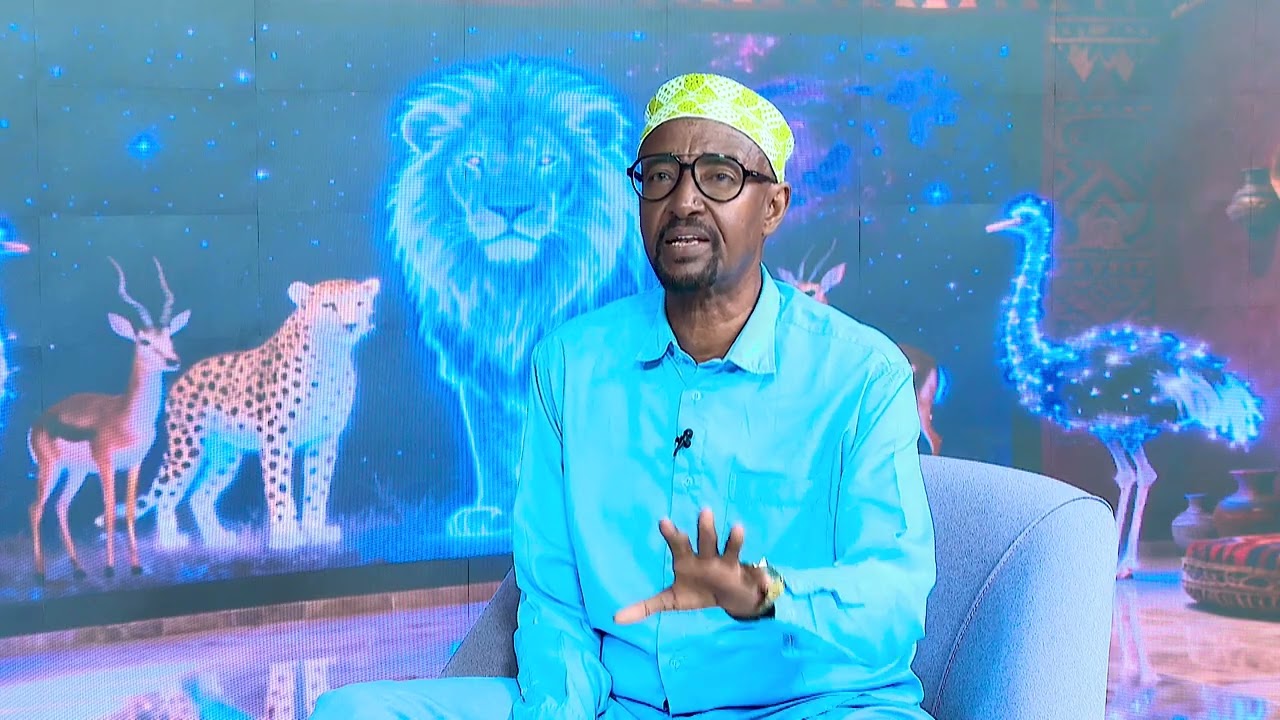 Libaax iyo Abeeso ayuu dhexda ugalay | sheeko Macallin Bashiir