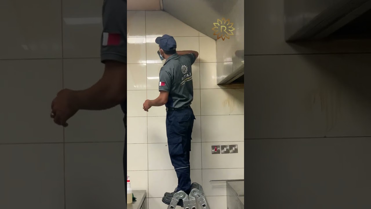Before and After Deep Cleaning services for a restaurant.