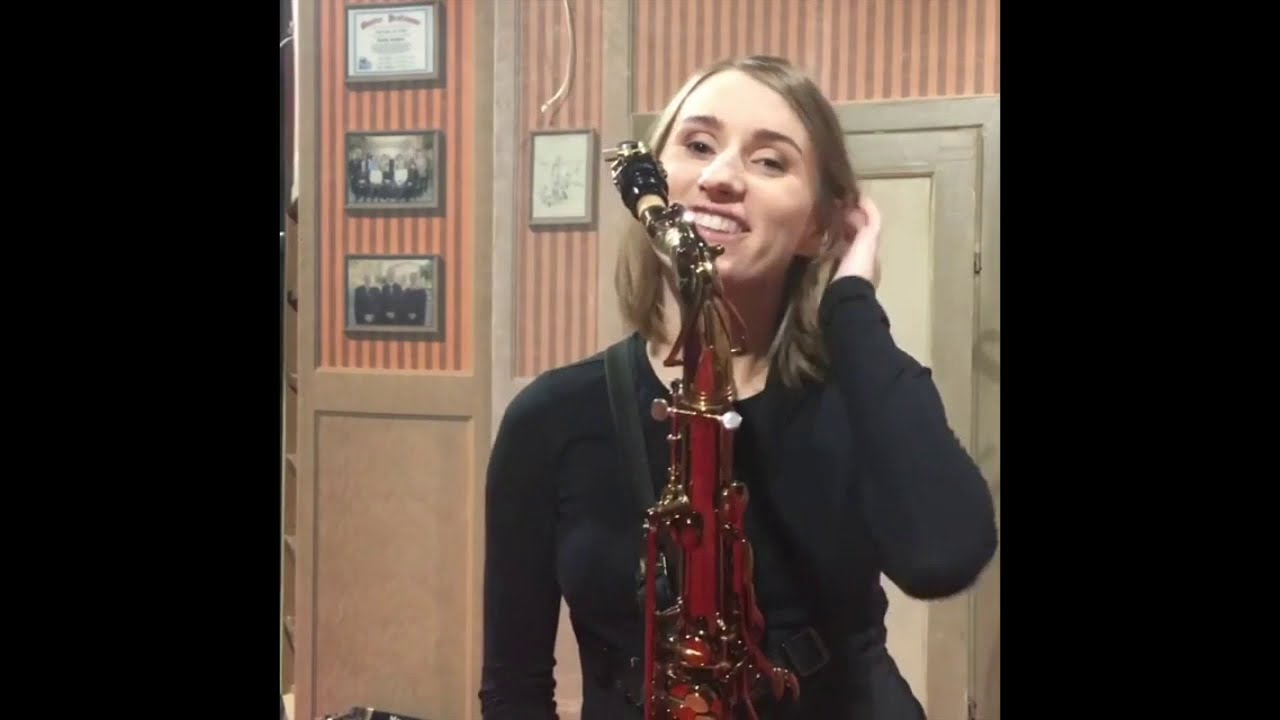 Karolina Pernal i saksofony SLAVIK MUSIC FLAMES