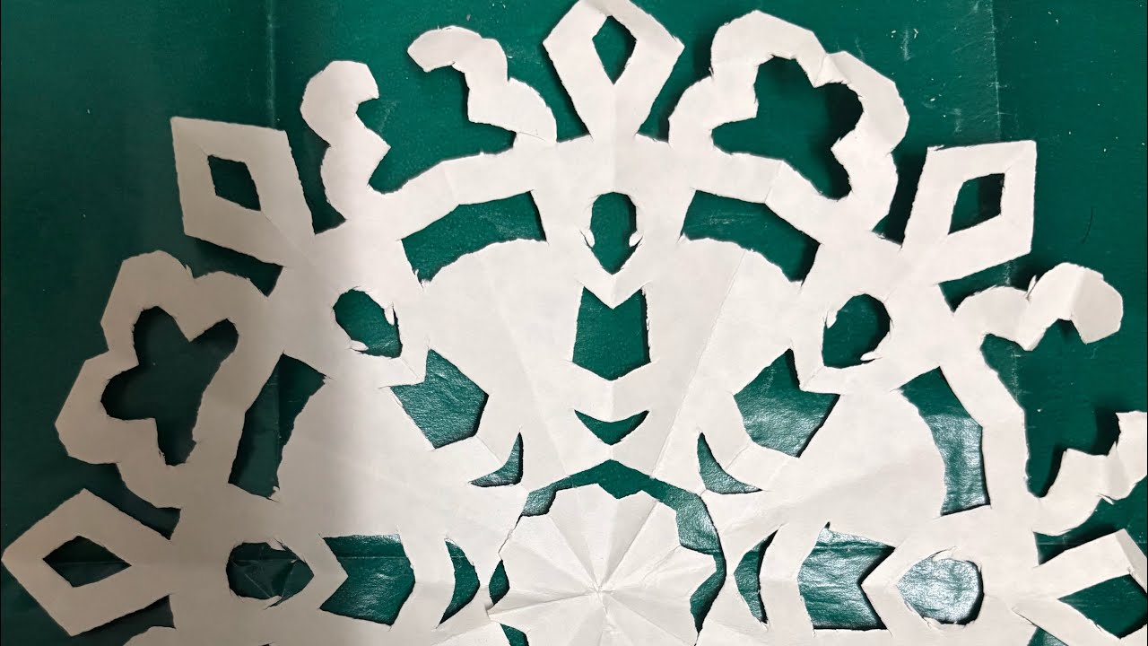 Dimpi art gallery  is live how to make easy paper snowflakes 