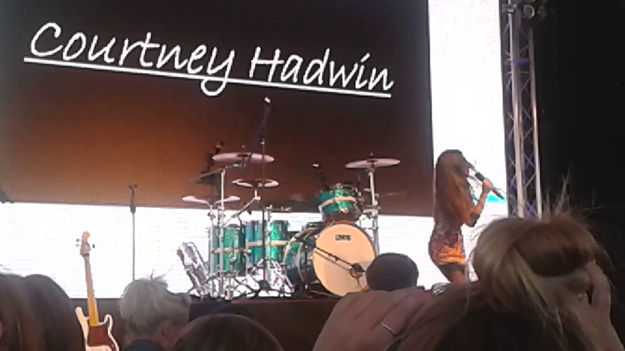 Courtney Hadwin Sings PEACE OF THE HEART @ Flamingo Land Party In The Park