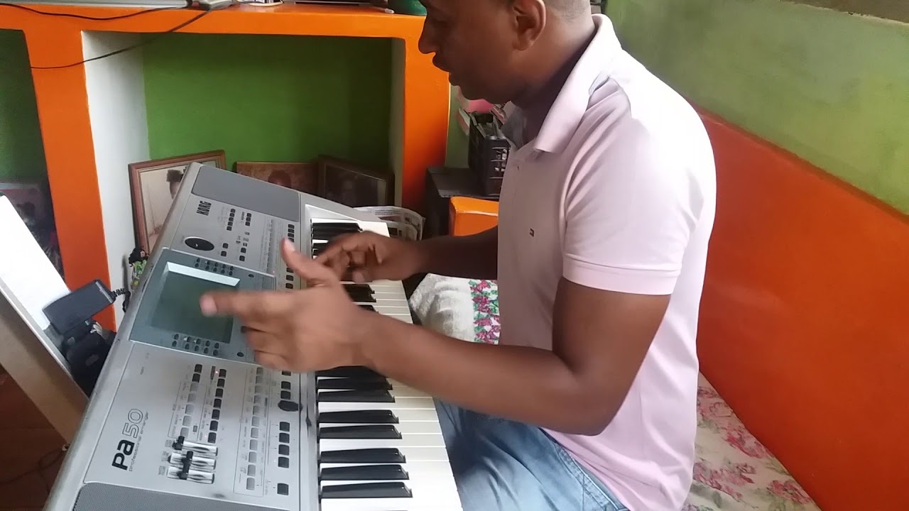 Tocando nesse fantástico teclado Korg PA50