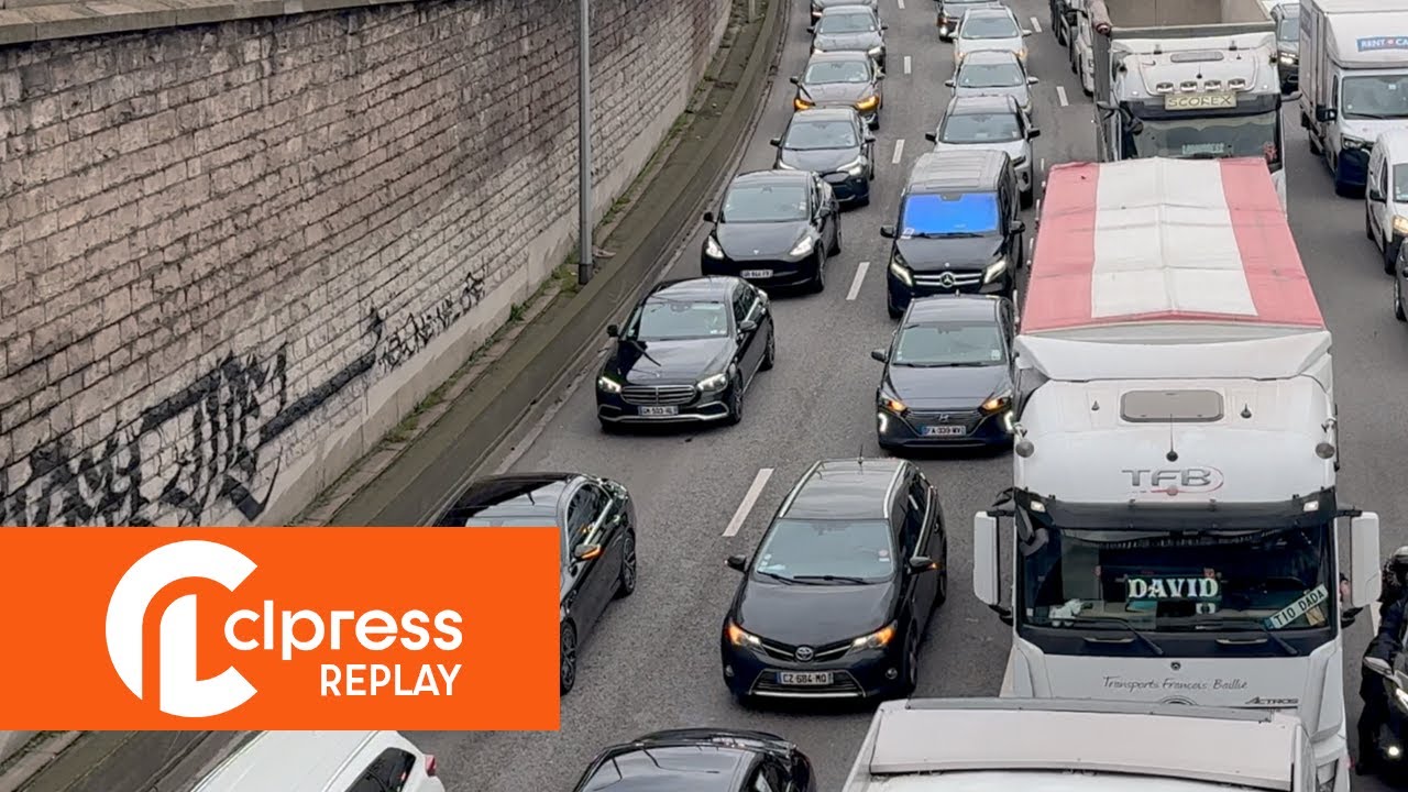 REPLAY - Manifestation des VTC contre leur exclusion des JO