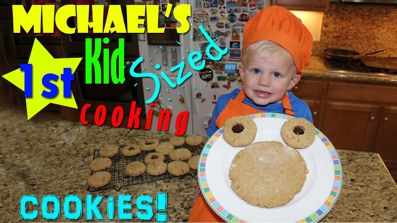 Peanut Butter Cookies: Family Fun Pack Cooking