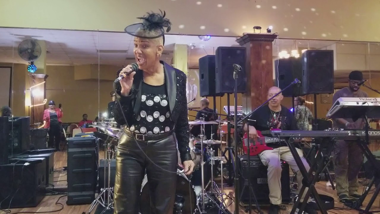 Vivian Lewis November 2, 2017 at Treasures night club Video by Daniel Jenkins