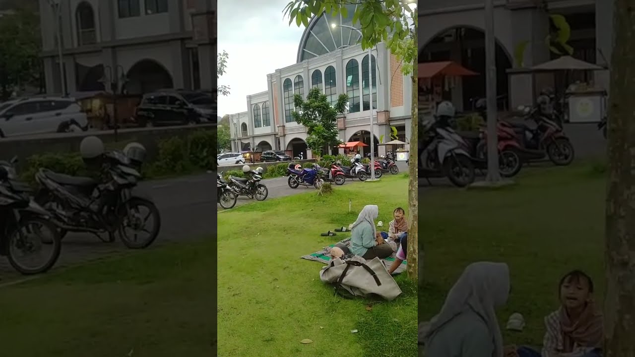 PAKDHE JALAN-JALAN sedang live di PASAR PON TRENGGALEK 