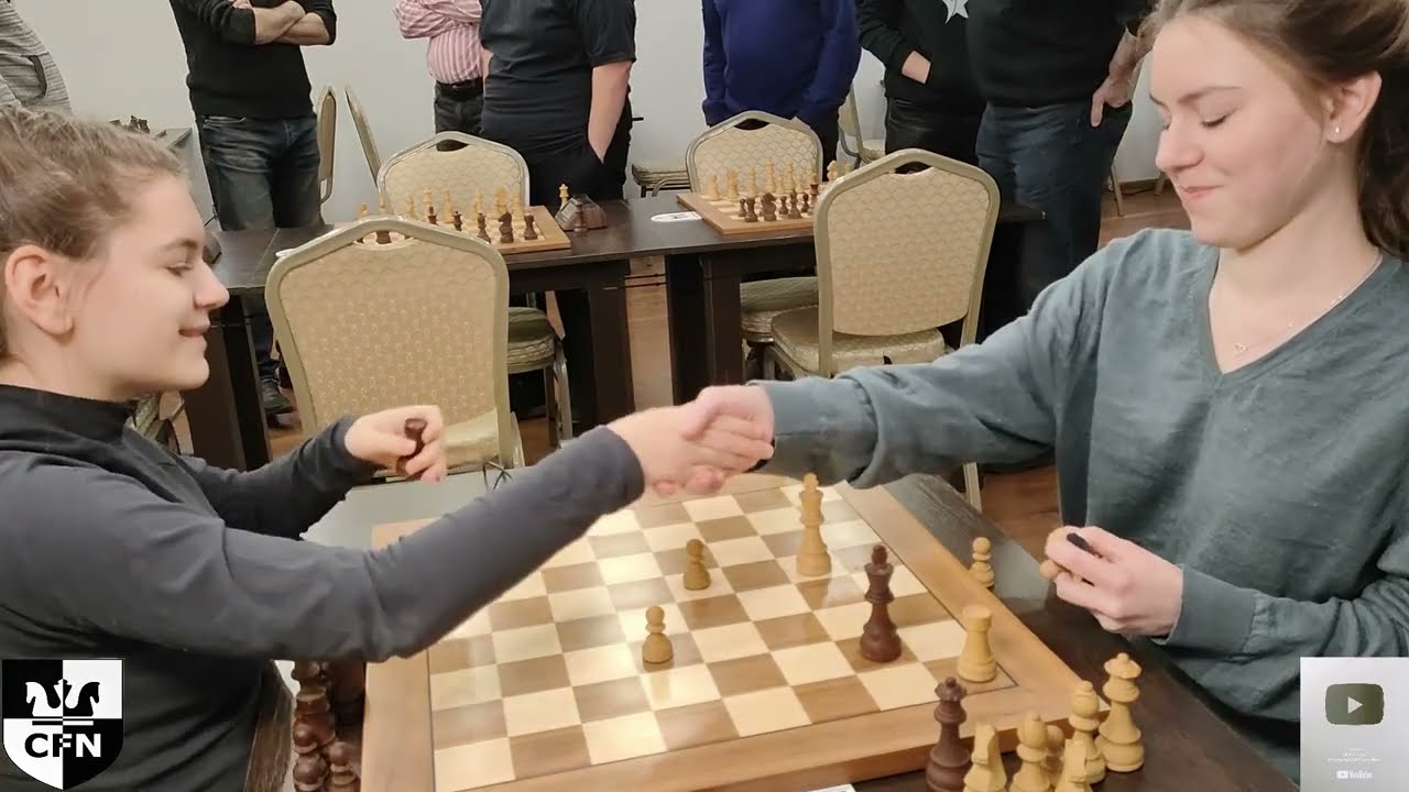 Pinkamena (1883) vs WFM Fatality (2065). Chess Fight Night. CFN. Blitz