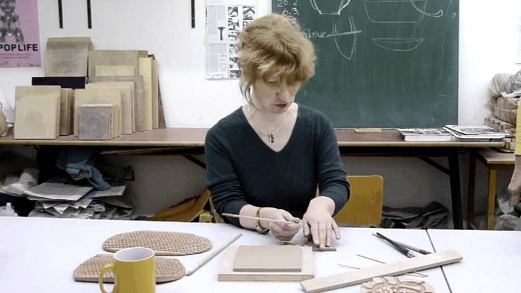 Brailleschrift in Ton - ein Atelierbesuch