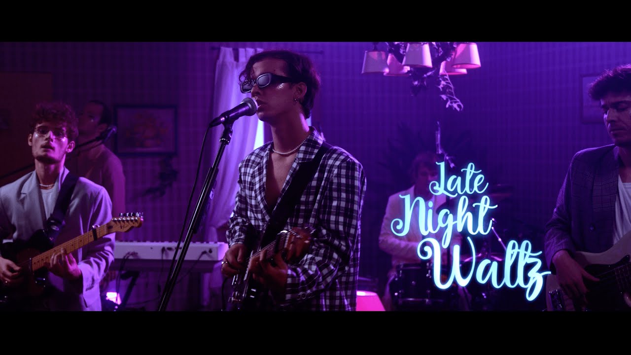 Silk Skin Lovers - Late Night Waltz (Live Session)