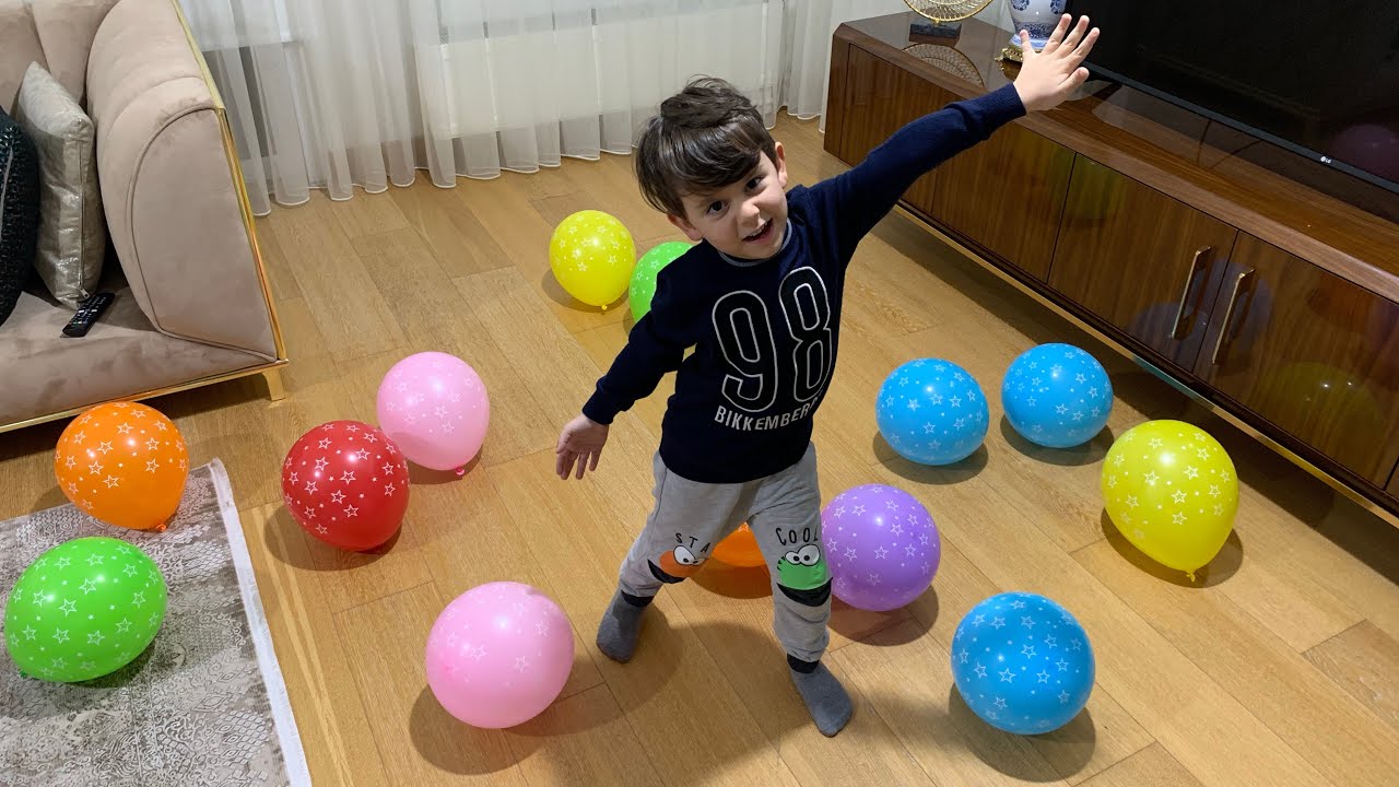 Yusuf balonların içinden çıkan görevleri yerine getirecek!👻 Limon yalama, miyavlama, heykel olma🤪