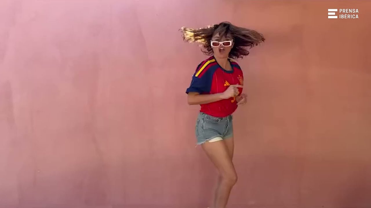 Pen&eacute;lope Cruz celebra la victoria de la Selecci&oacute;n Espa&ntilde;ola al ritmo de Bad Bunny