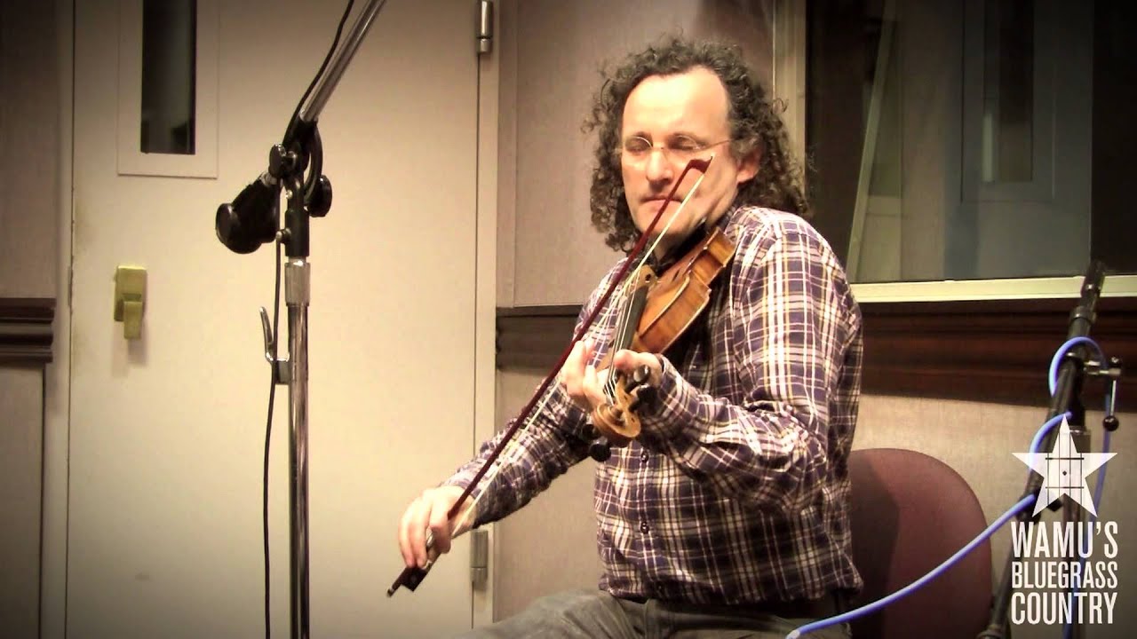 Martin Hayes & Dennis Cahill - O'Carolan's Farewell To Music [Live at WAMU's Bluegrass Country]