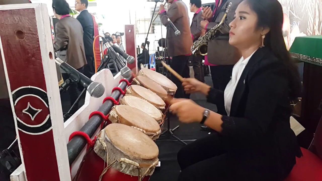 Taganing Regina Sitohang dalam Pesta Gotilon HKBP Serpong
