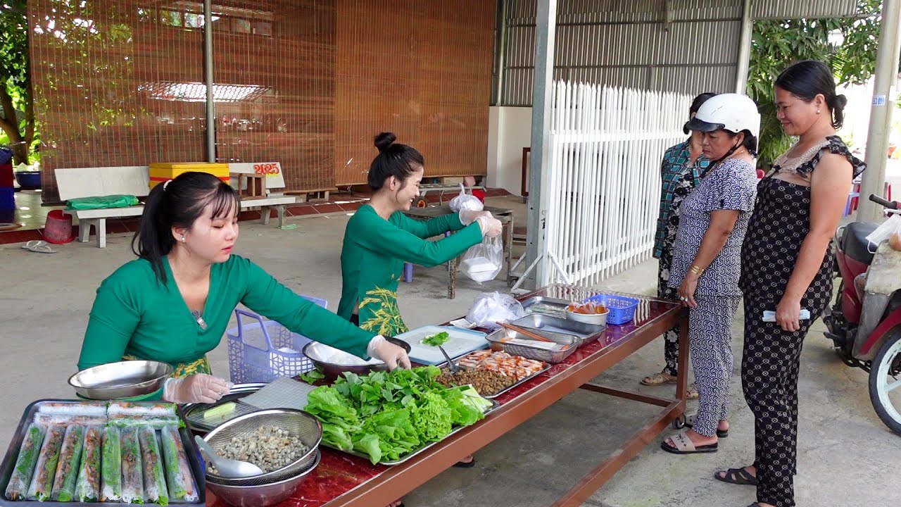 Nhà Có Hến Hai Chị Em Làm Gỏi Cuốn Hến Thịt với Rau bán cho Bà Con | HQ 