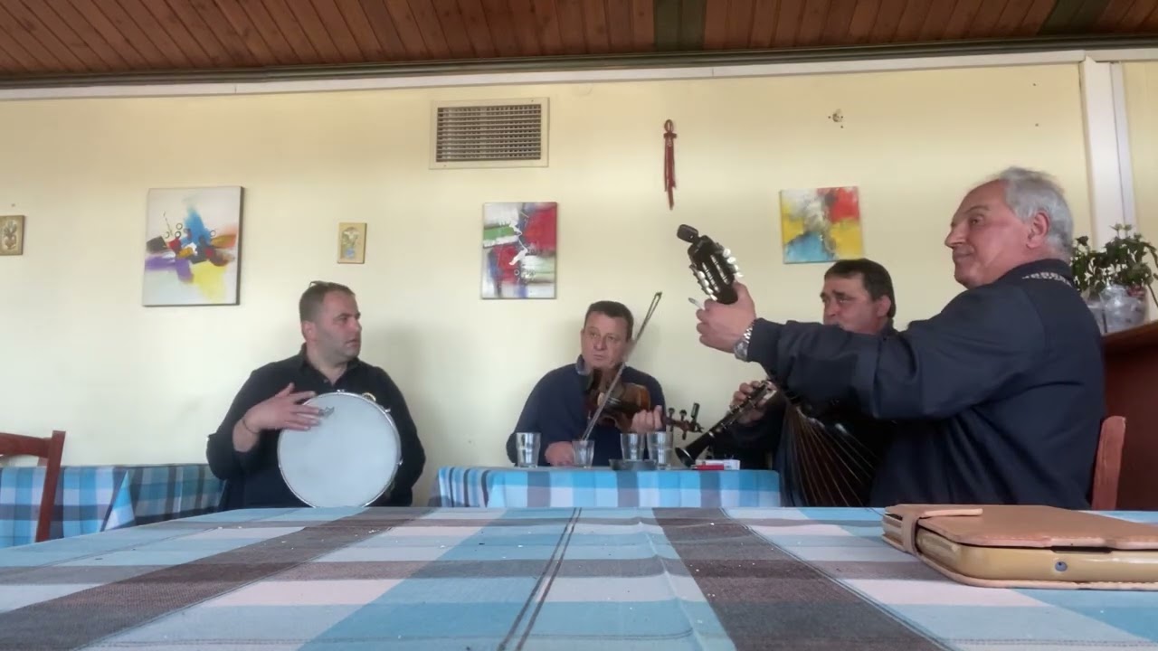 Πάμε στο λόγγο για ξύλα μωρ Λενη