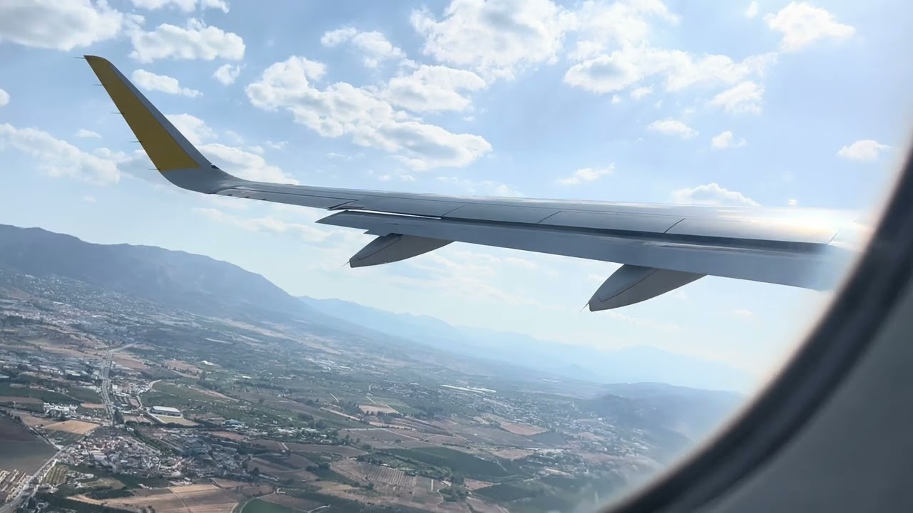 Vueling's VY8367 Airbus A320 take off from Malaga (AGP) bound to Amsterdam's Schiphol (AMS)