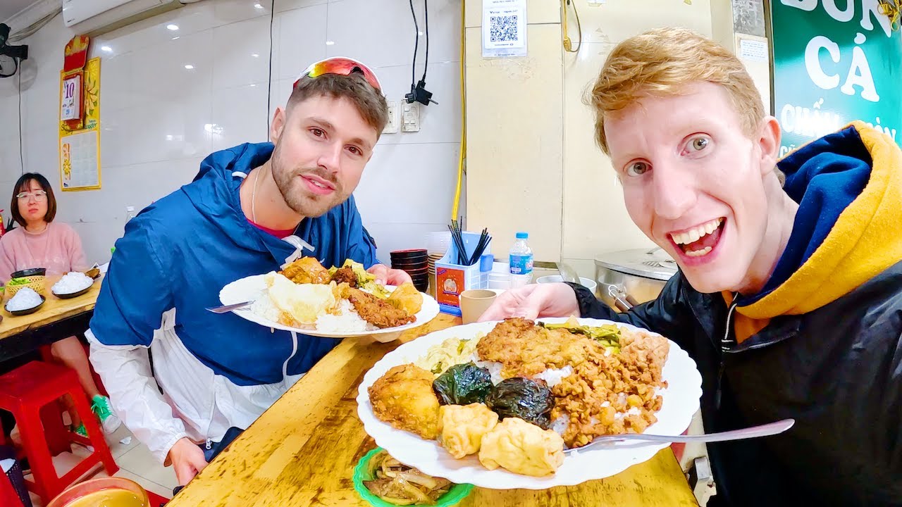 Пир из пяти блюд из риса за 2 доллара в Ханое 🇻🇳
