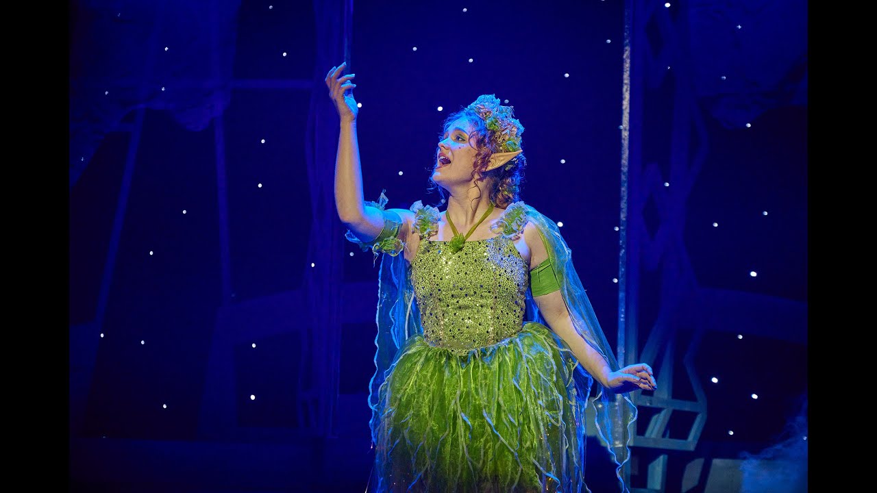 Kærlighed eller hævn fra Eventyrteatrets Peter Pan