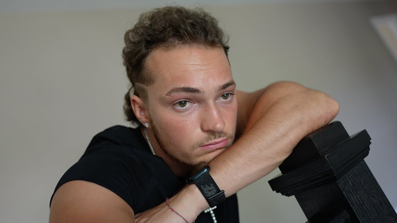 Ей пришлось сделать операцию