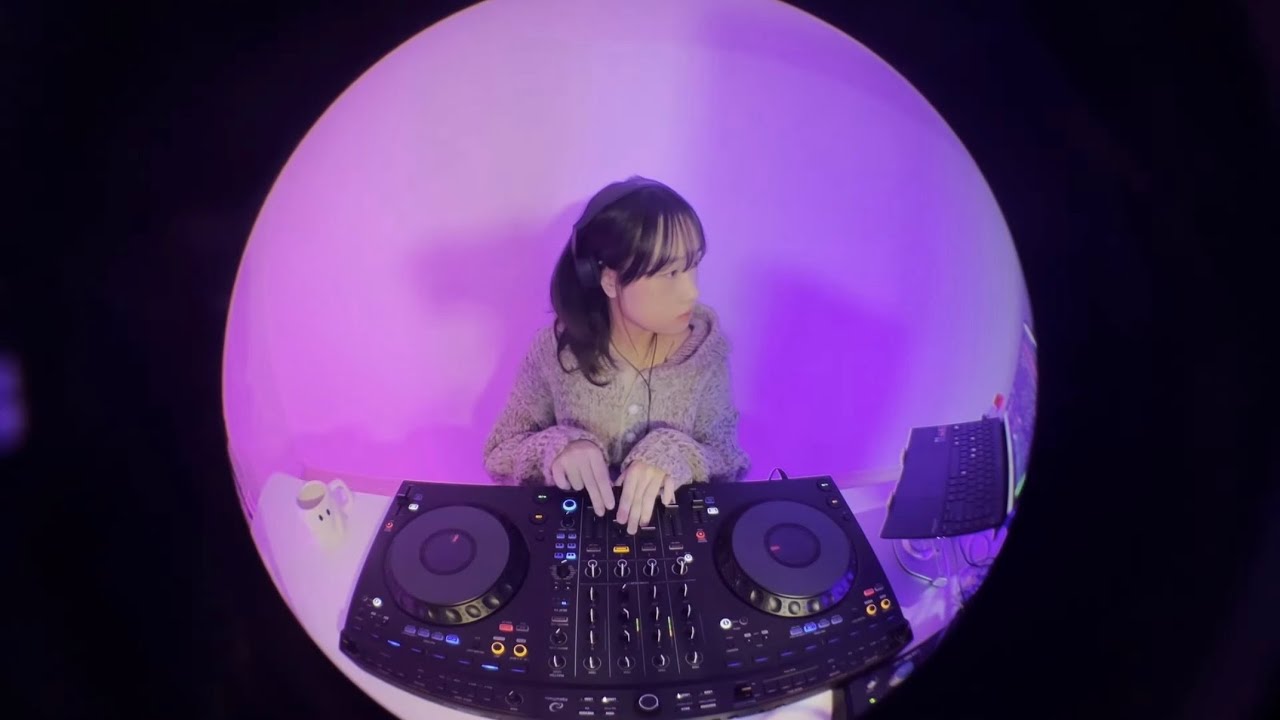 Liquid, Soul, Jazzy Drum and Bass to study with  - DIY DNB: (X)Pider