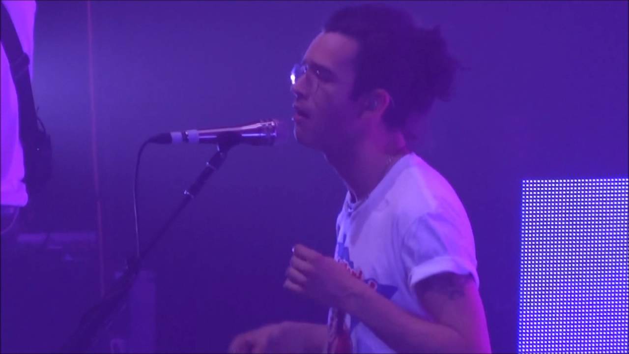 Somebody Else - The 1975 [LIVE]